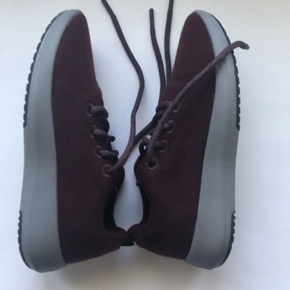 Women’s Allbirds Wool Runner Mizzles in Maroon/ Grey sole Size 7